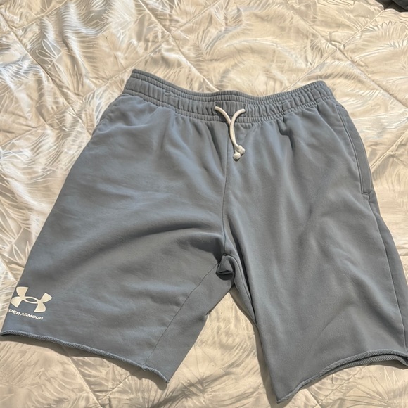 Under Armour Gray Athletic Shorts Lightweight Breathable Design - Picture 1 of 3